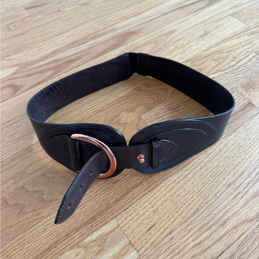 Brown Linea Pelle belt with rose gold detailing